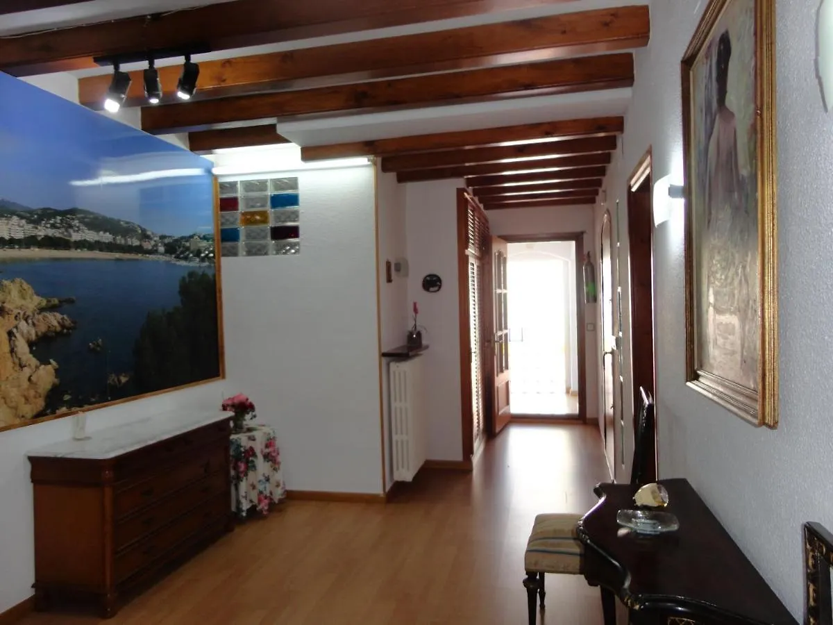 Villa Cecilia Сан-Фелиу-де-Гишольс